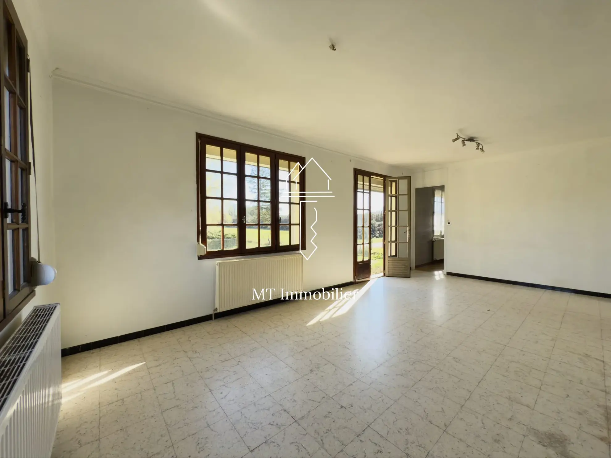 Maison de plain-pied à vendre à Beaurainville avec grand terrain et cave 