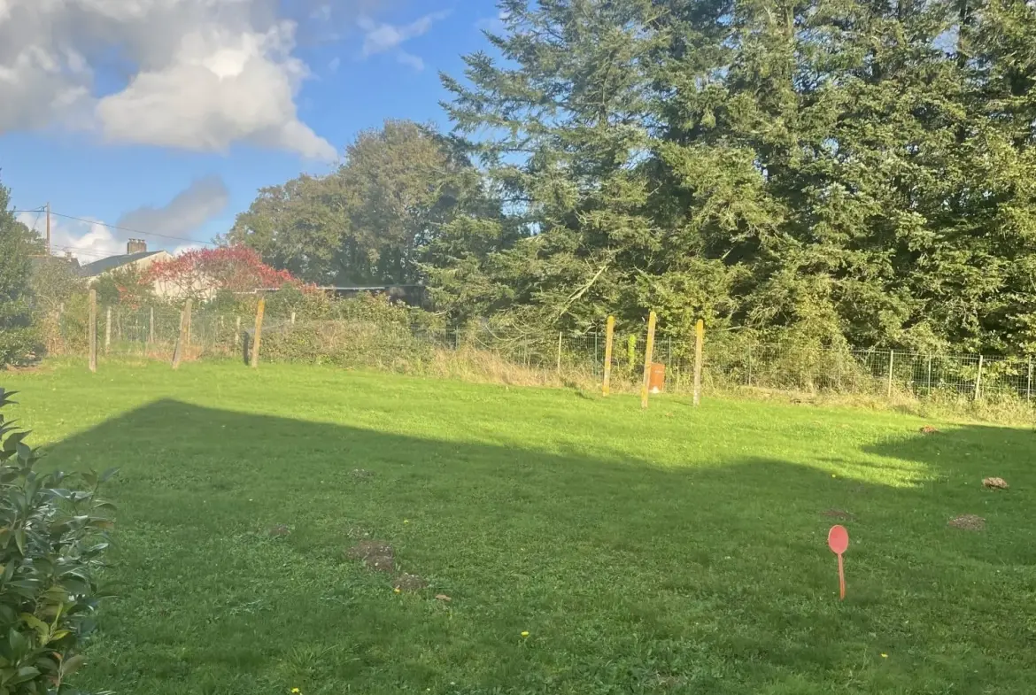 Terrain constructible à Guenrouet de 700 m², VIABILISÉ, AU CALME 