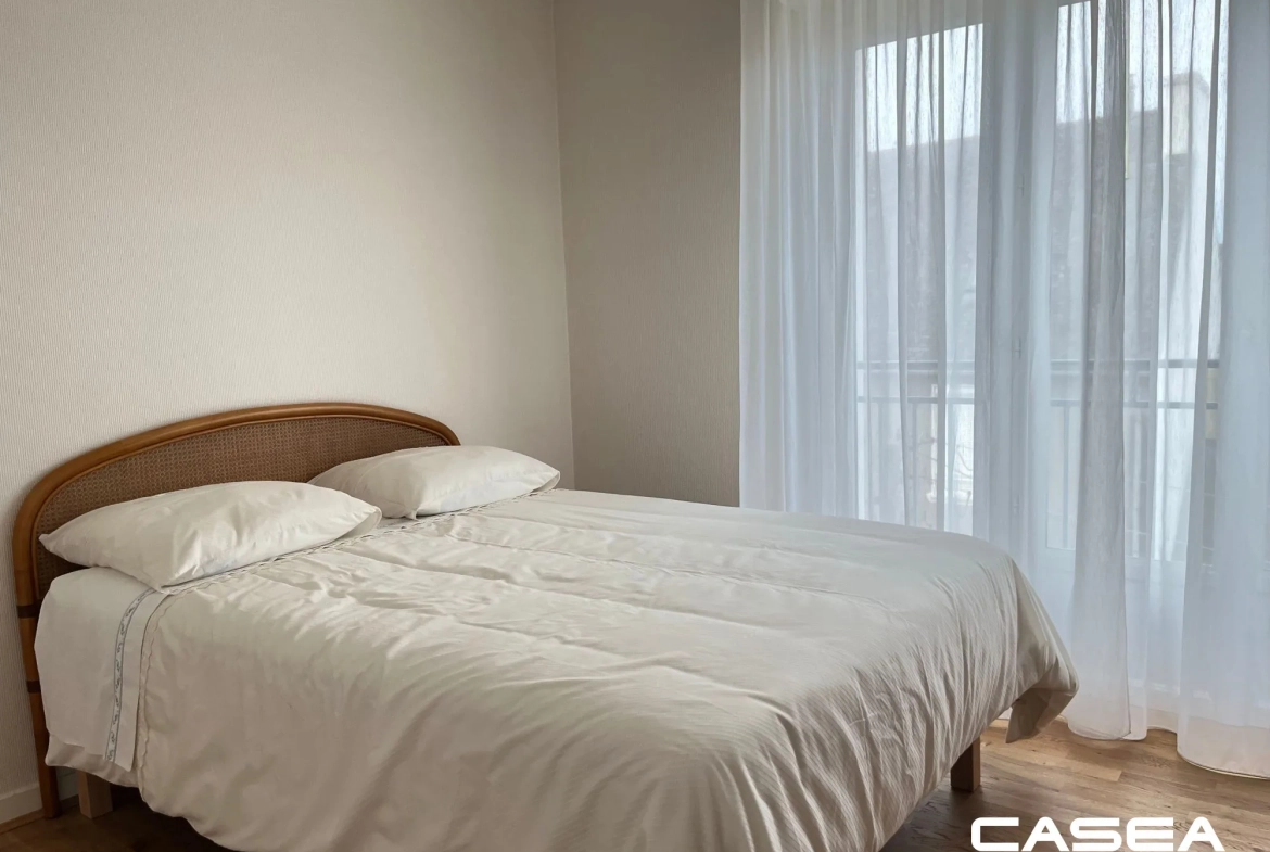Appartement 2 pièces avec garage et balcon plein sud à Quimper 