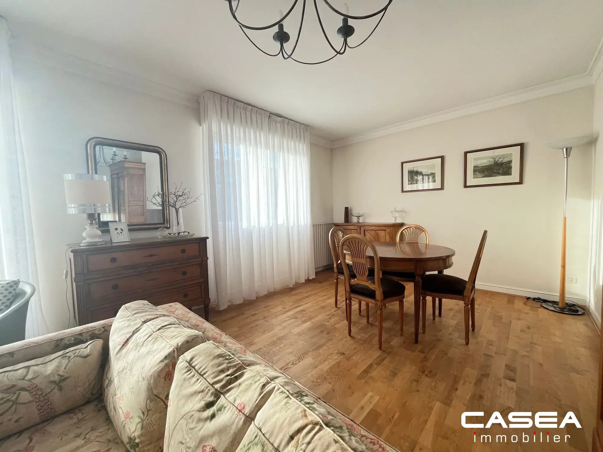 Appartement 2 pièces avec garage et balcon plein sud à Quimper 