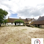 Ferme ancienne à rénover sur terrain de 4022 m² aux Bordes