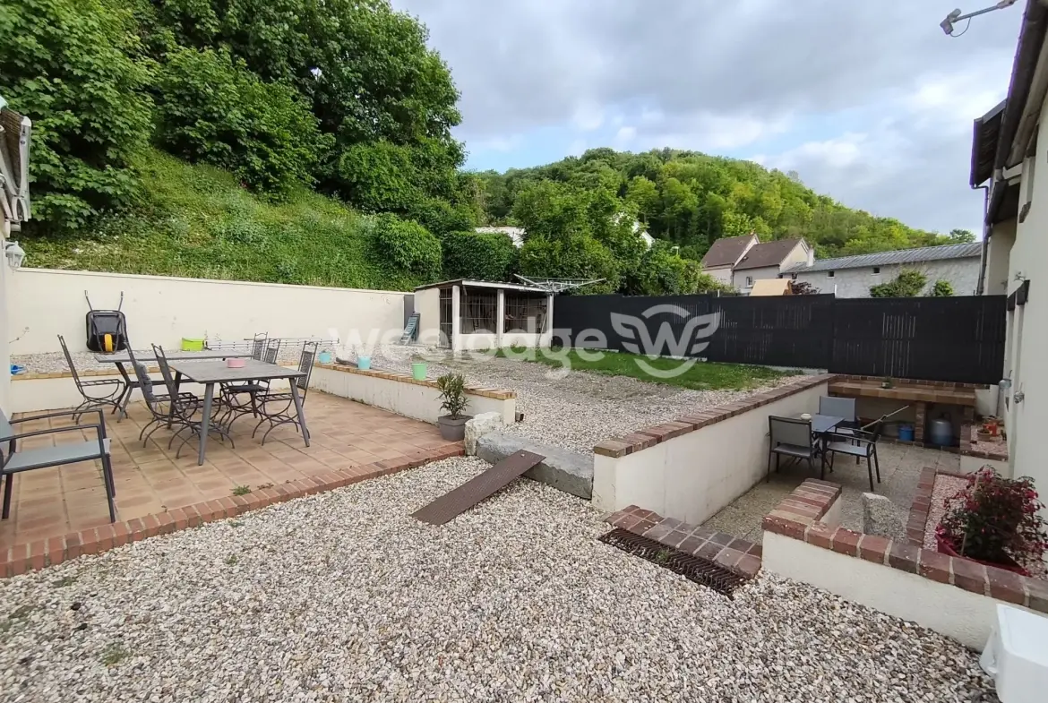 Magnifique maison ancienne de 102 m² avec 2 garages et terrain à Les Authieux-sur-le-Port-Saint-Ouen 