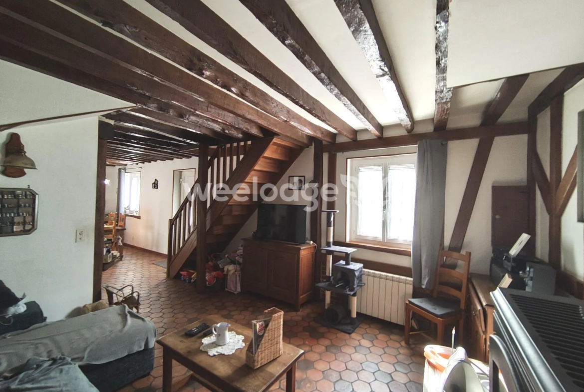 Magnifique maison ancienne de 102 m² avec 2 garages et terrain à Les Authieux-sur-le-Port-Saint-Ouen 