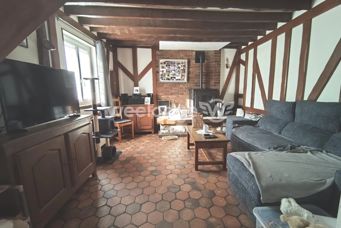 Magnifique maison ancienne de 102 m² avec 2 garages et terrain à Les Authieux-sur-le-Port-Saint-Ouen 