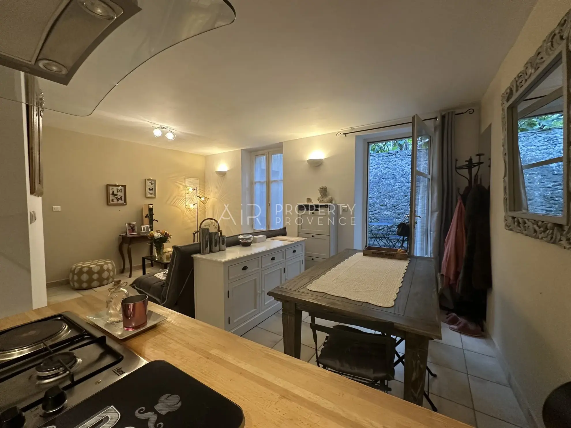 Charmant appartement duplex avec terrasse dans le Luberon - Bonniux 