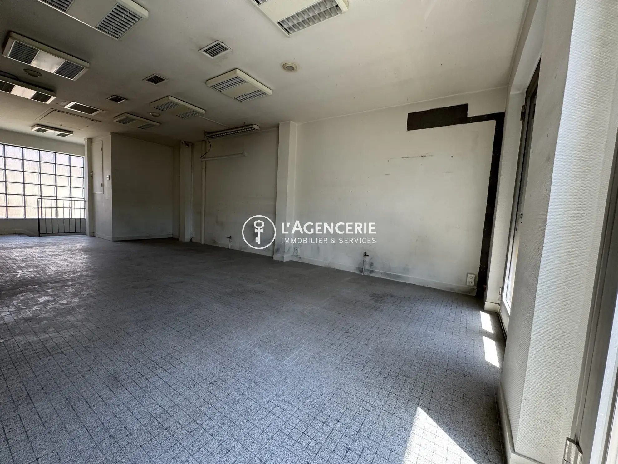 Immeuble professionnel à vendre au centre-ville d'Albi, 135 m² 