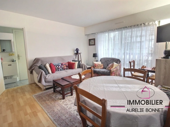 Bel appartement T1/T2 à Deauville avec parking et cave, proximité plage