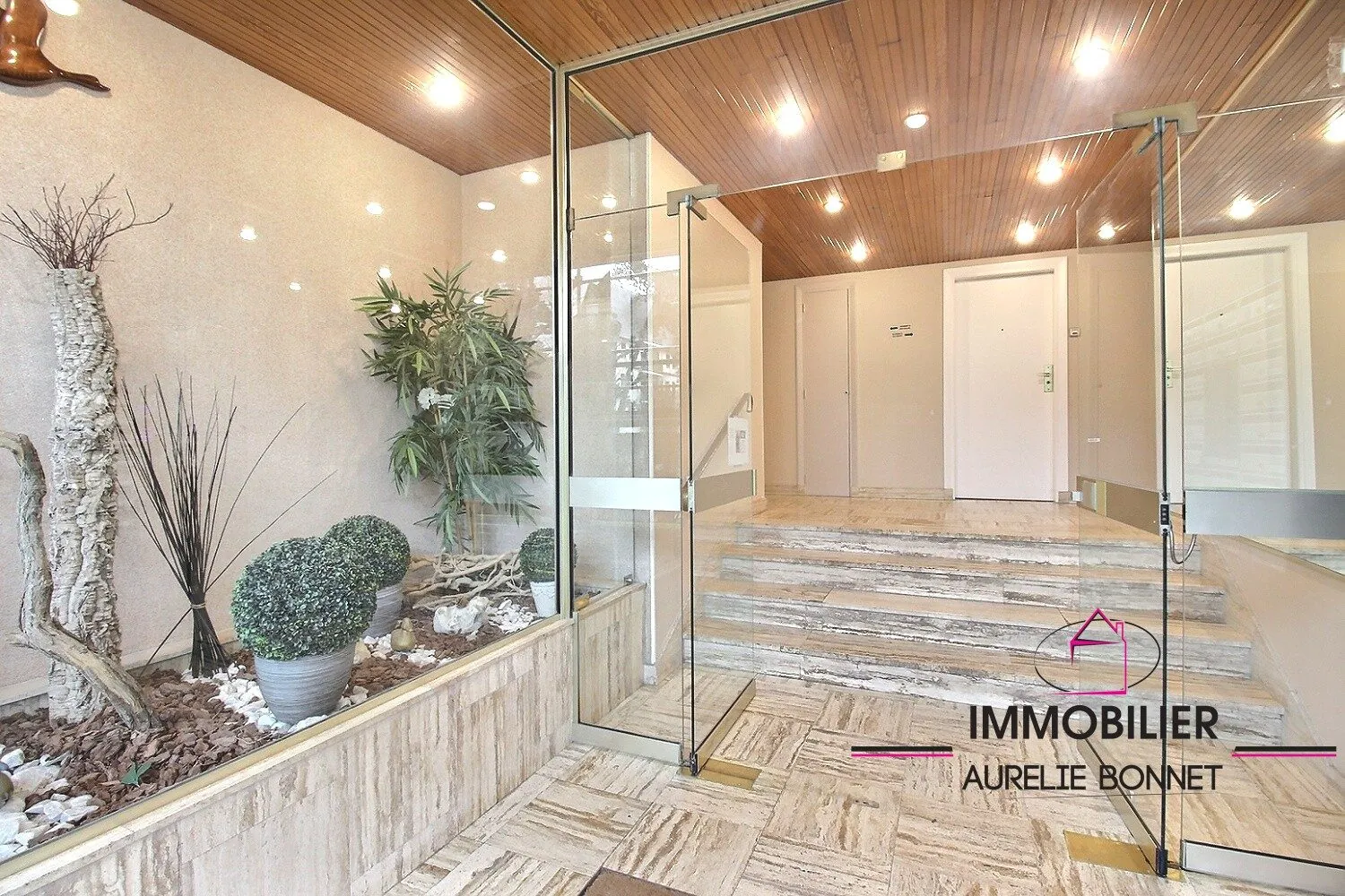 Bel appartement T1/T2 à Deauville avec parking et cave, proximité plage 