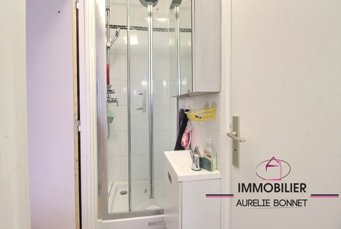 Bel appartement T1/T2 à Deauville avec parking et cave, proximité plage 