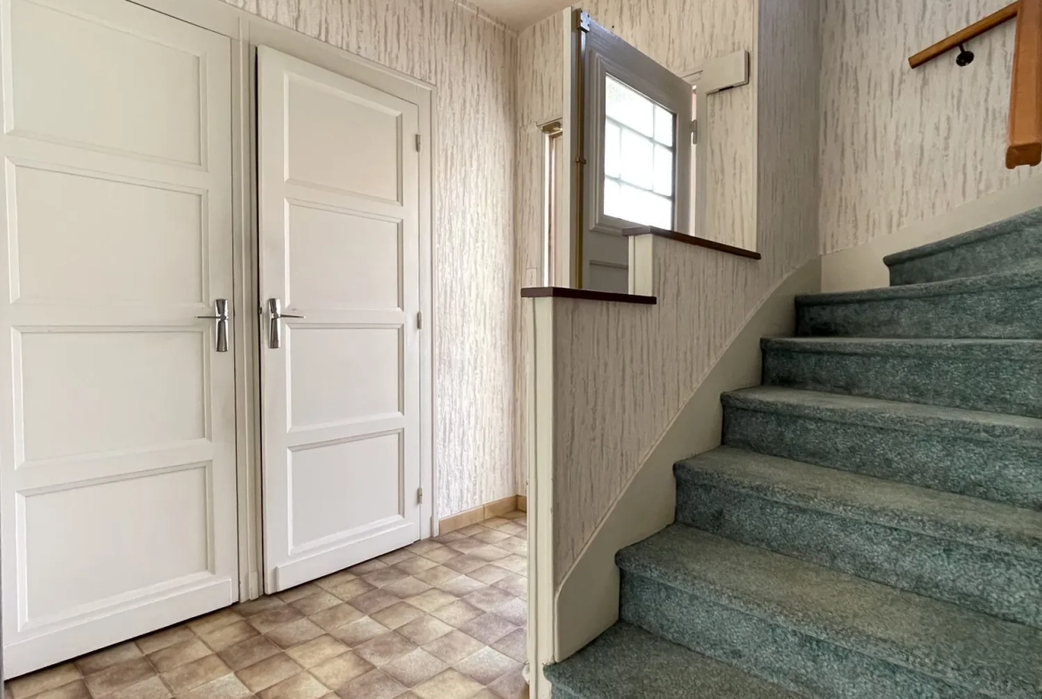Maison 4 pièces à vendre à Bourges avec cave et jardin 