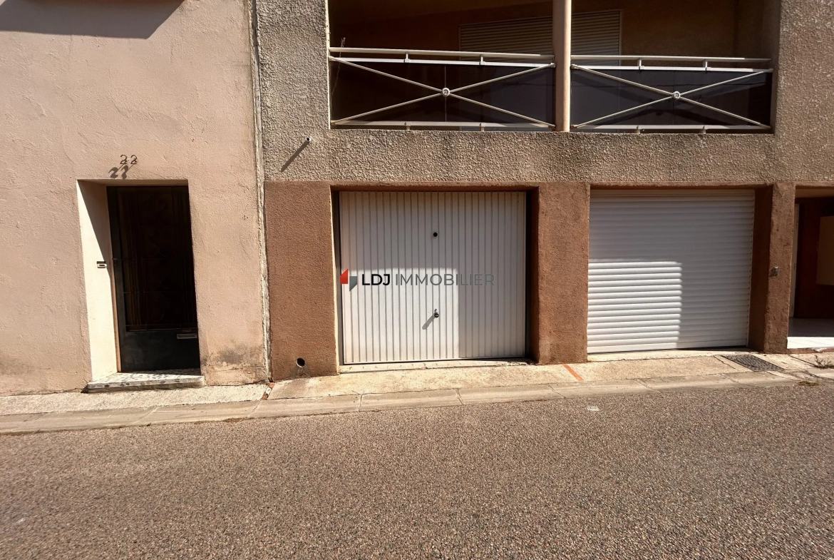 Garage 21,3 m² avec eau et électricité à Argelès-sur-Mer 