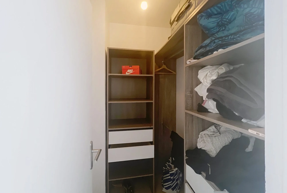 Investissez dans un appartement T4 rénové avec balcon et cave à Saint-Brieuc 