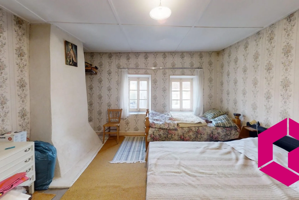 Maison 4 pièces de 75 m² à Saint-Georges-d'Aurac, proche du village 