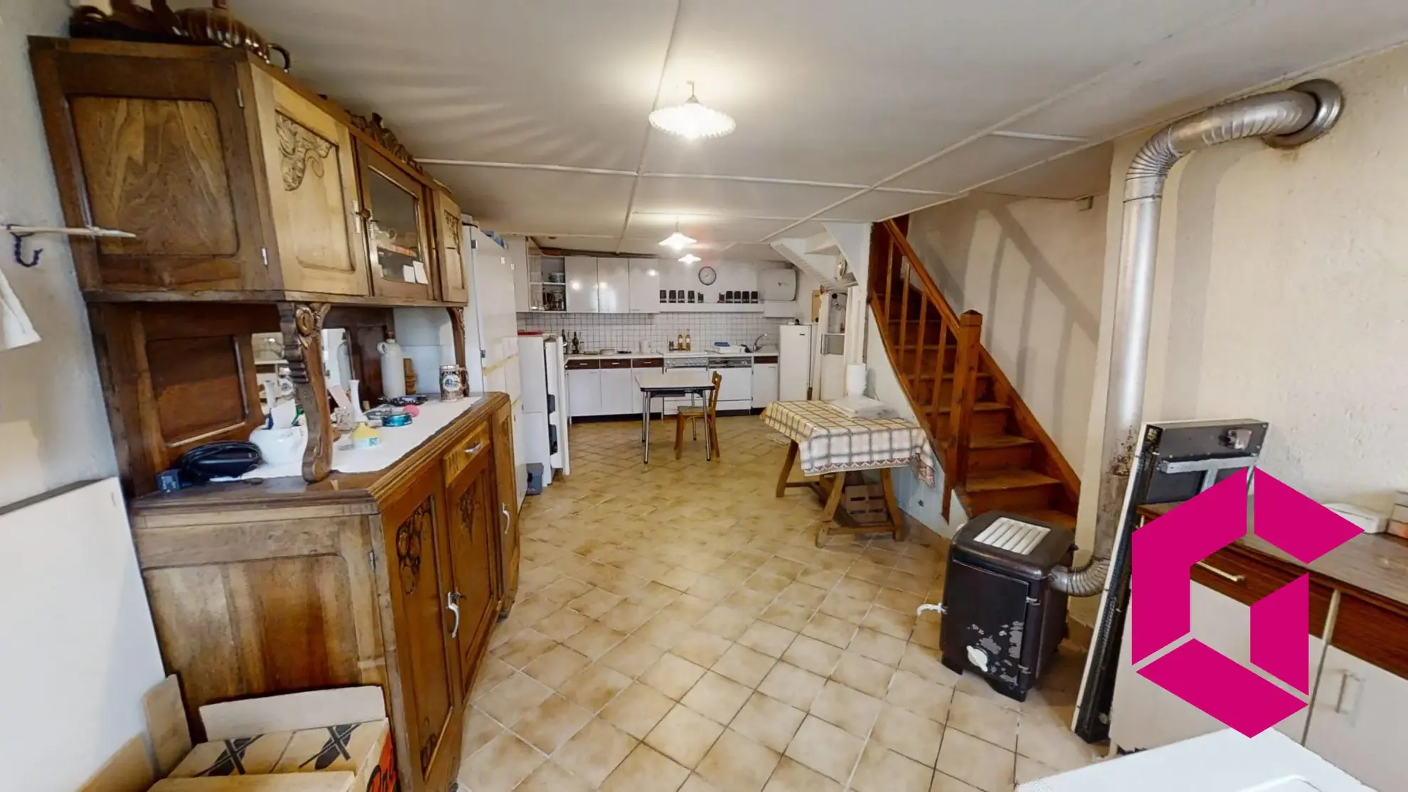Maison 4 pièces de 75 m² à Saint-Georges-d'Aurac, proche du village 