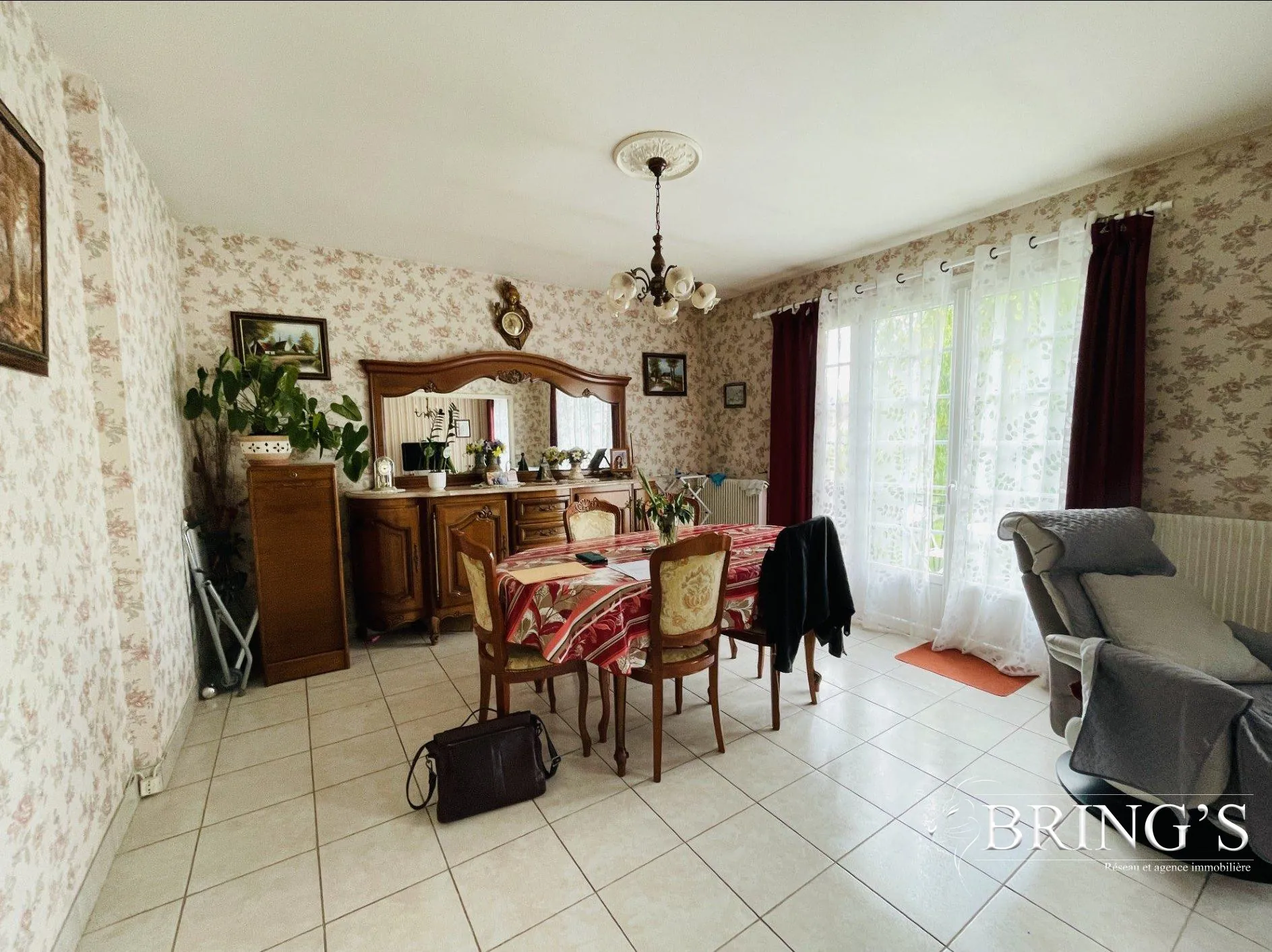 Maison familiale à vendre à Saint-Paterne-Le Chevain – 81,88 m² avec jardin 