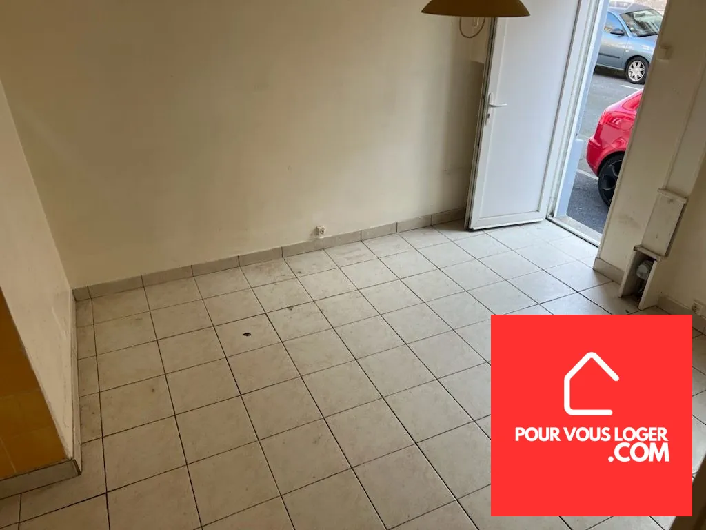 Maison de ville à vendre à Boulogne-sur-Mer – Investissement locatif potentiel 