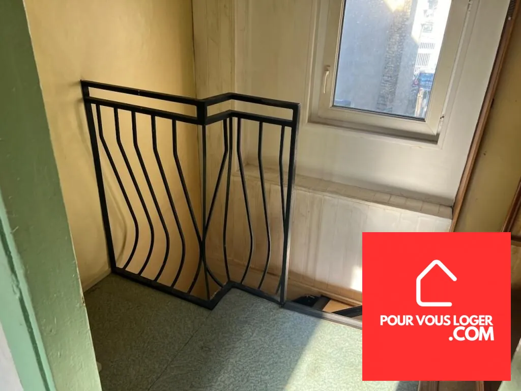 Maison de ville à vendre à Boulogne-sur-Mer – Investissement locatif potentiel 