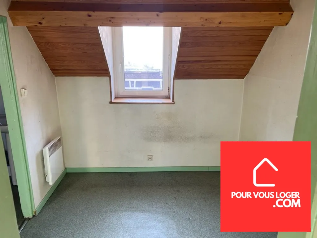 Maison de ville à vendre à Boulogne-sur-Mer – Investissement locatif potentiel 