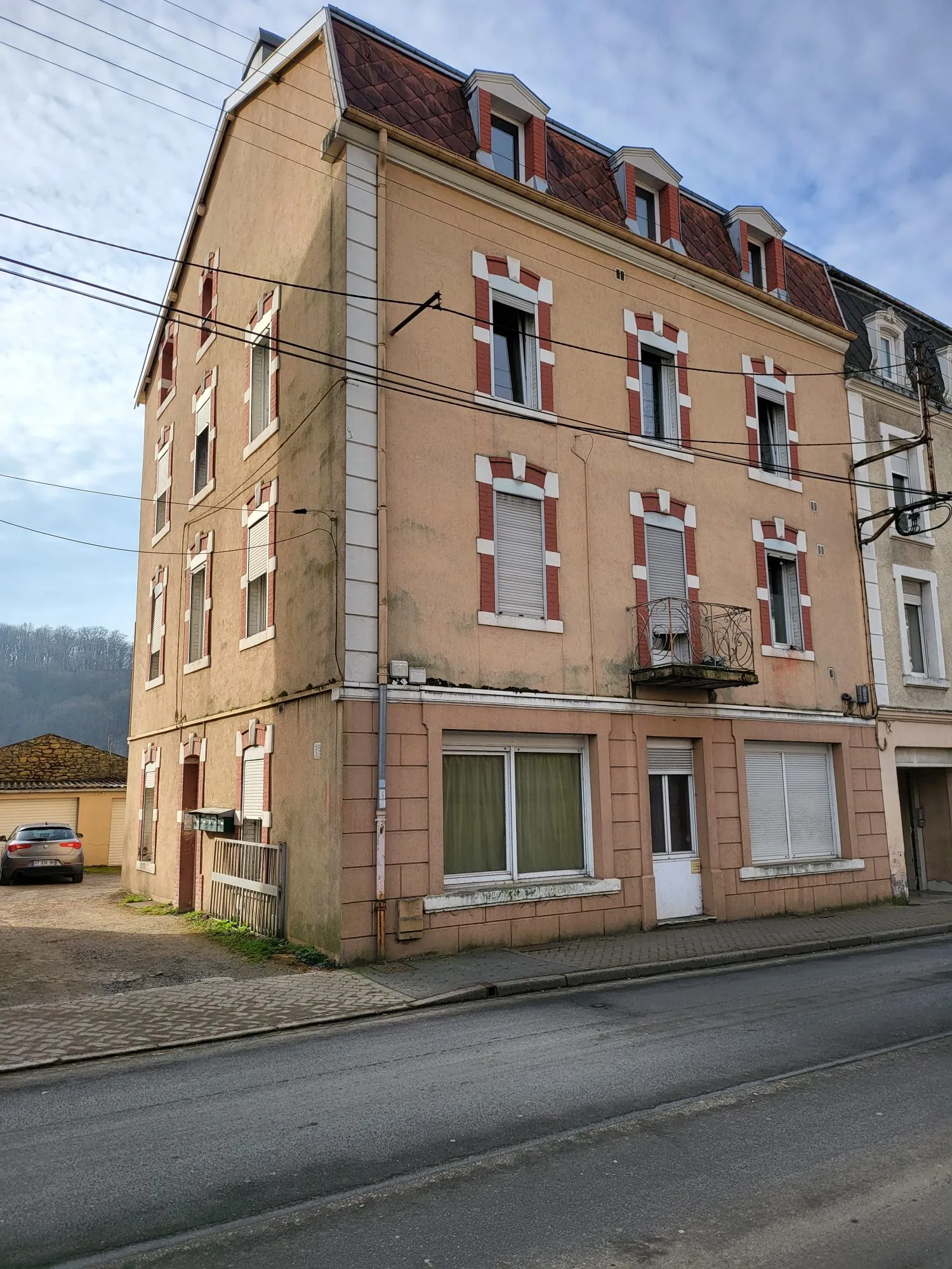 Appartement F4 loué à Herserange avec cave et garage, investissement sûr 