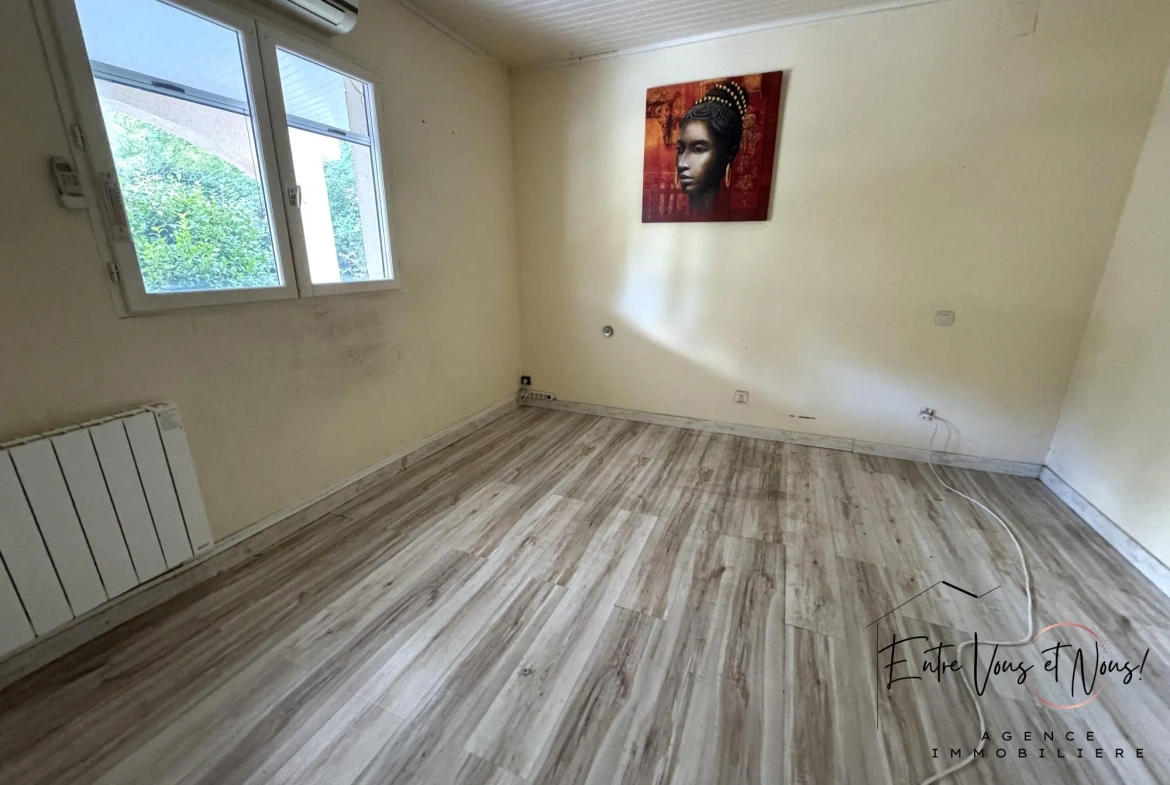 CHAMBRE M1 Ensemble de deux maisons à Bazas avec terrain de 2594m2 – Idéal famille 