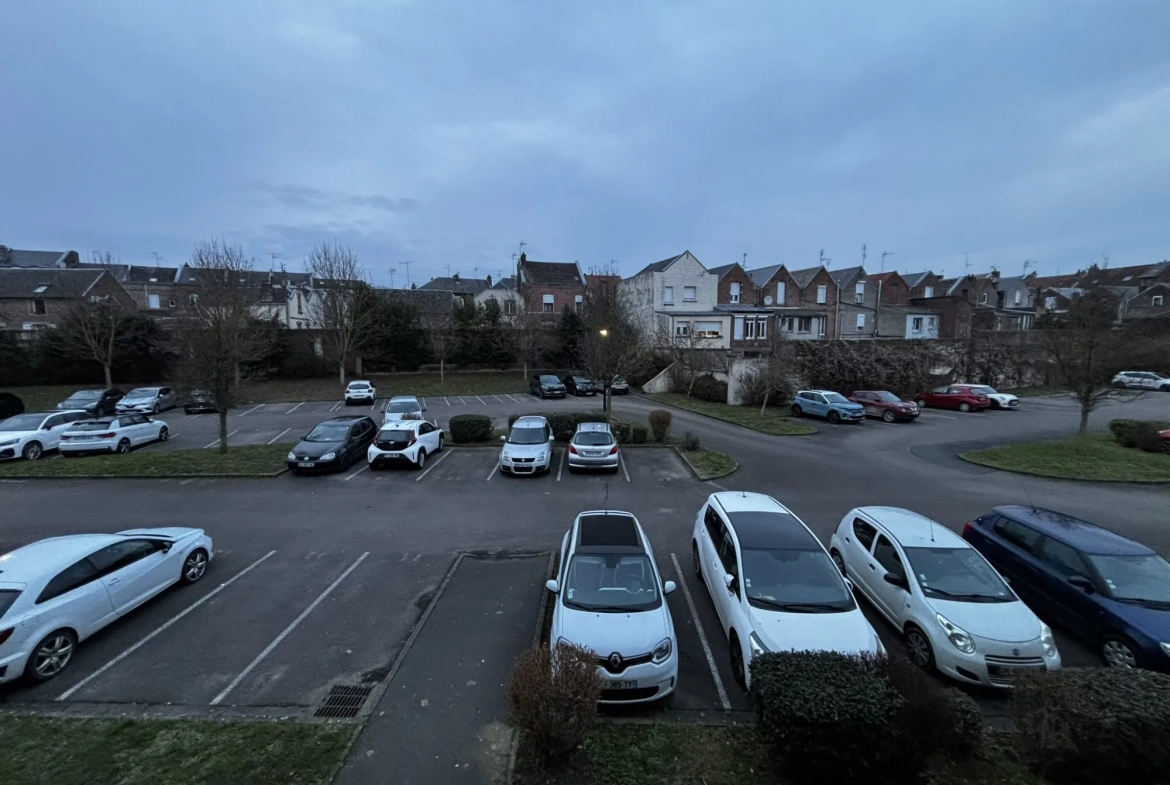 Appartement T3 de 61,65 m² à Saint-Quentin – Investissement locatif avec parking 