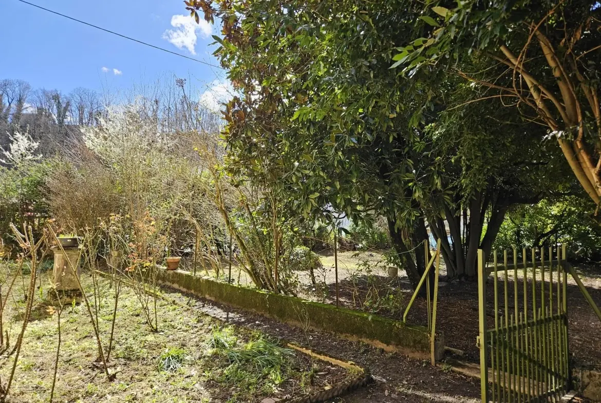 Appartement T5 avec jardin et sous-sol à Voiron 