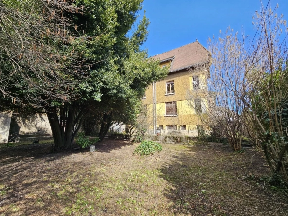 Appartement T5 avec jardin et sous-sol à Voiron