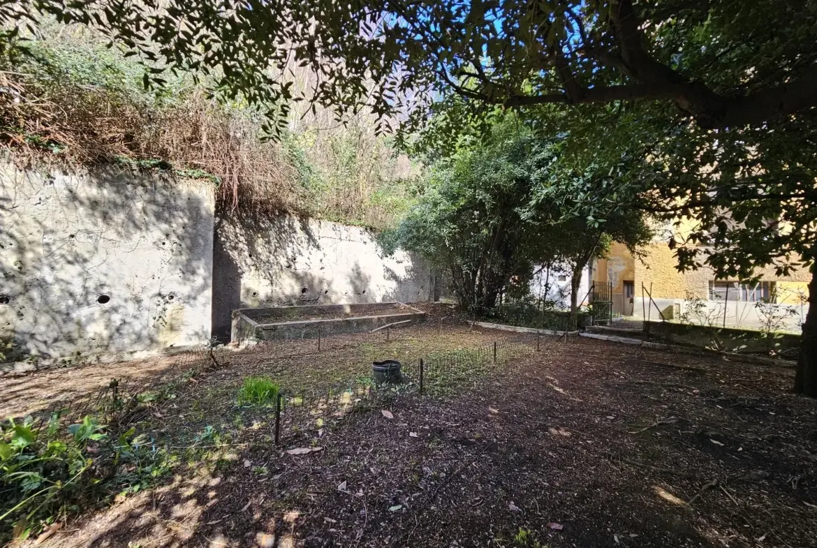 Appartement T5 avec jardin et sous-sol à Voiron 