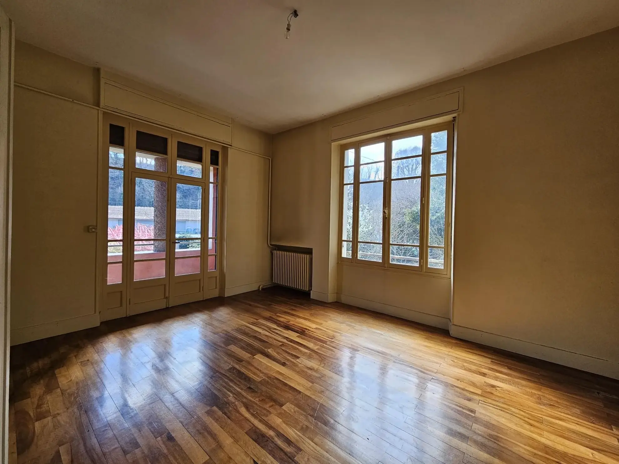 Appartement T5 avec jardin et sous-sol à Voiron 