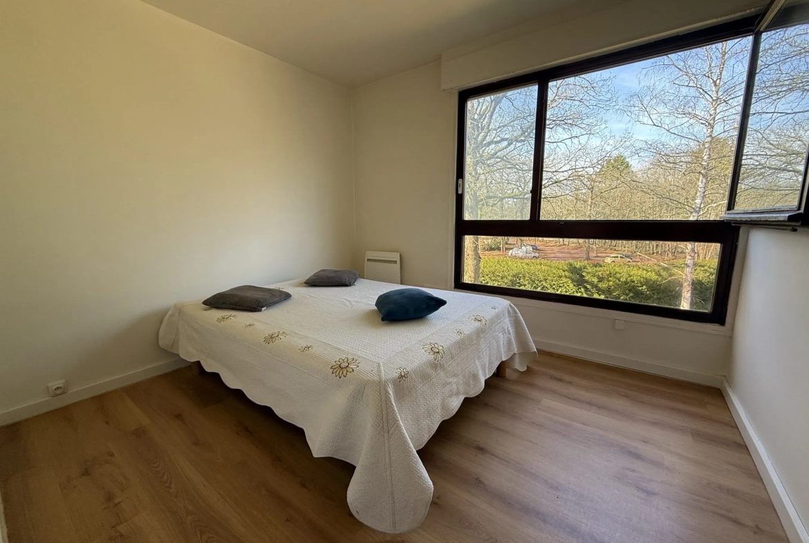 Charmant appartement T2 avec vue sur parc à Lamorlaye – 60260 