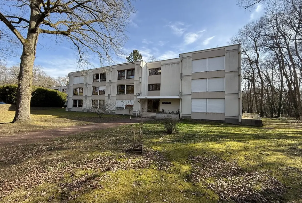 Charmant appartement T2 avec vue sur parc à Lamorlaye – 60260 