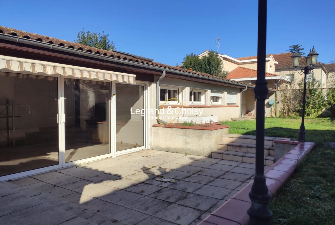 Maison de ville de 143 m² avec jardin à Agen à vendre 
