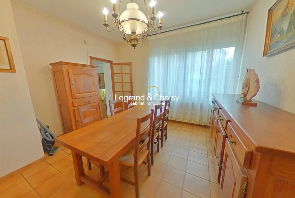 Maison de ville de 143 m² avec jardin à Agen à vendre 