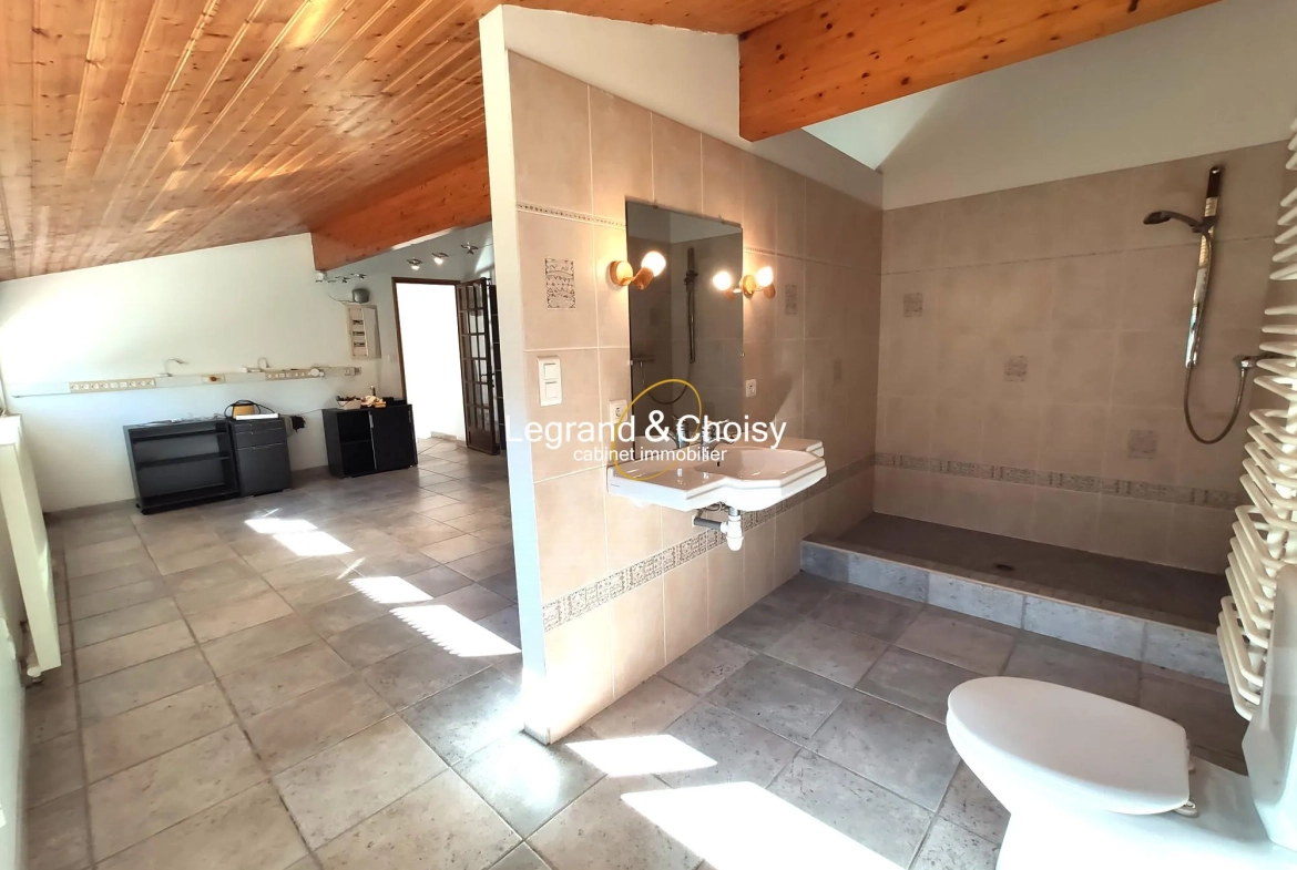 Maison de ville de 143 m² avec jardin à Agen à vendre 