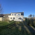 Maison à vendre à Languidic avec 5 chambres et garage - Potentiel de rénovation