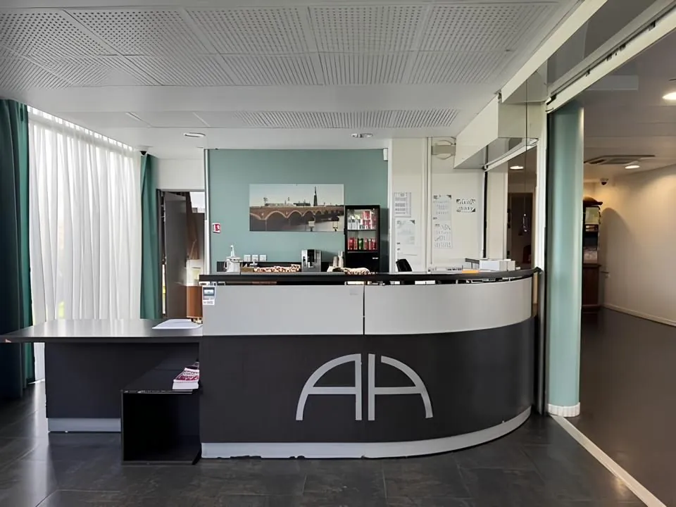 Studio meublé à vendre à Bordeaux Lac, parfait pour investissement locatif de 22 m² 