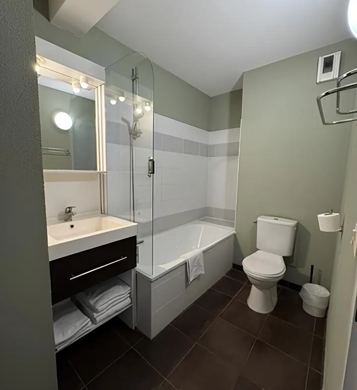 Studio meublé à vendre à Bordeaux Lac, parfait pour investissement locatif de 22 m² 