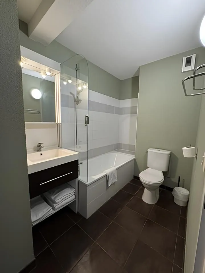 Studio meublé à vendre à Bordeaux Lac, parfait pour investissement locatif de 22 m² 