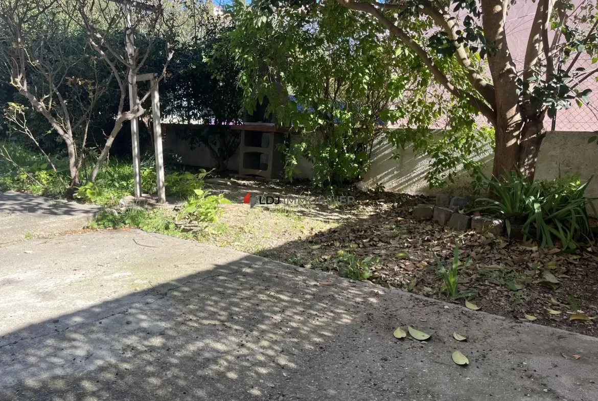 Appartement 2 pièces en rez-de-jardin à Perpignan avec jardin privatif 