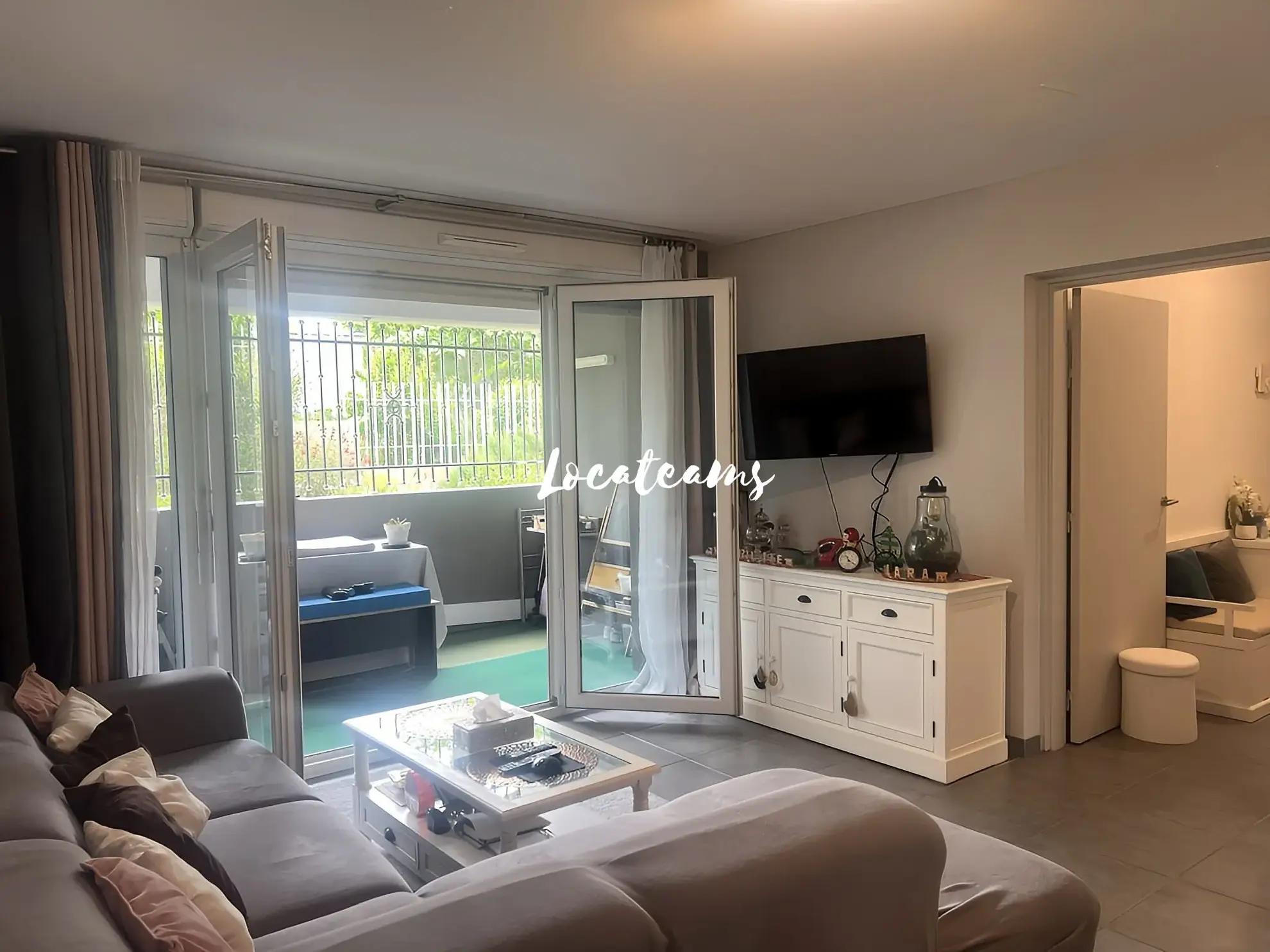 Appartement T3 lumineux de 67 m² avec terrasse et parking à Marseille 