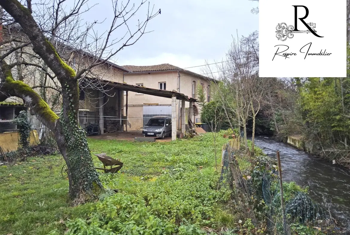 Maison à rénover à Pamiers, charme et potentiel au bord de l'Ariège 