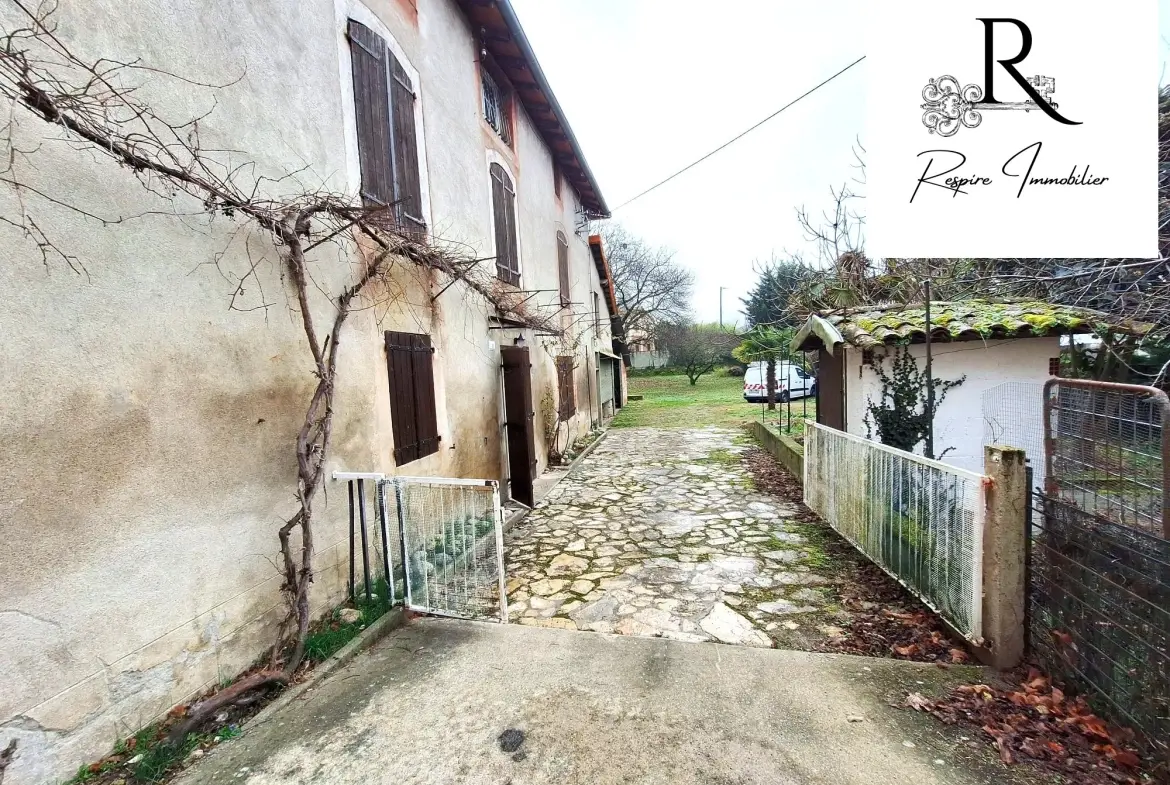 Maison à rénover à Pamiers, charme et potentiel au bord de l'Ariège 
