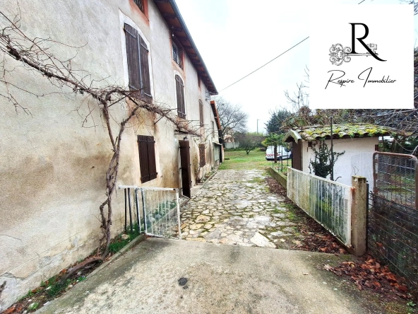 Maison à rénover à Pamiers, charme et potentiel au bord de l'Ariège