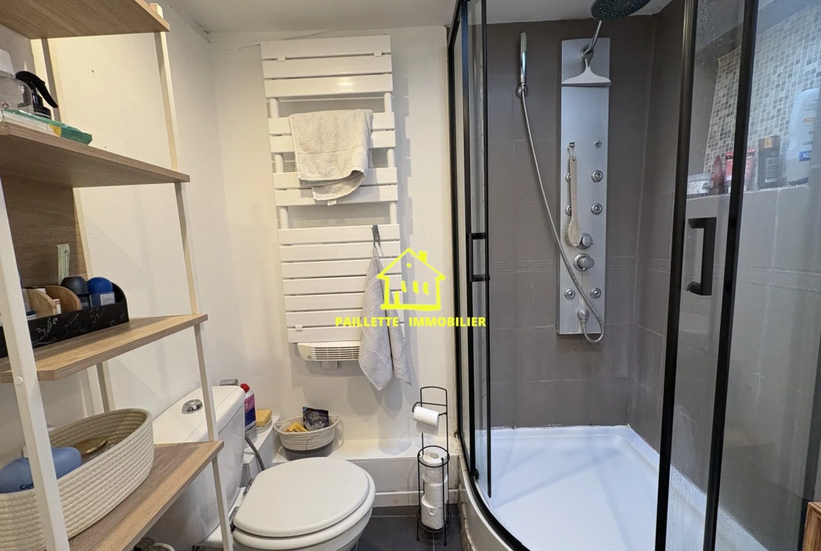 Maison de ville à Octeville-sur-Mer – 1 chambre, sans travaux, centre bourg 