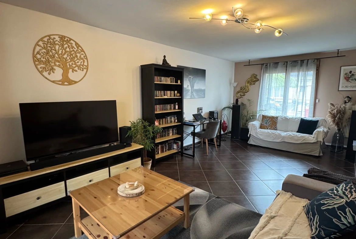 Charmante maison de 105 m² avec jardin, véranda et garage à Haulchin 