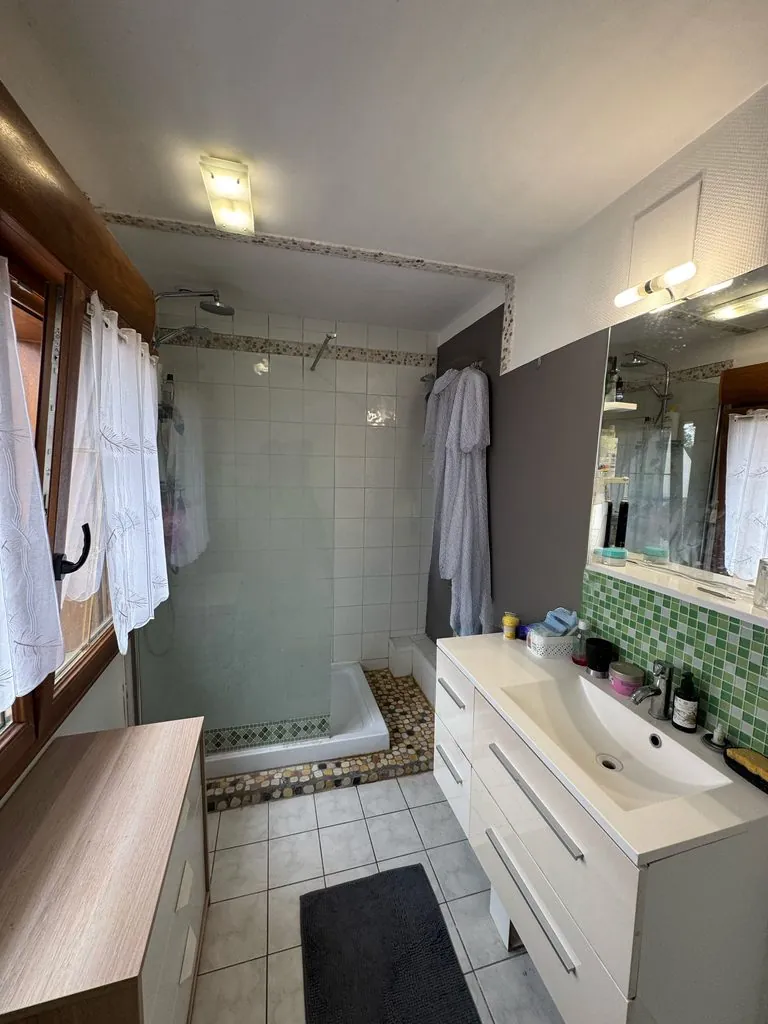 Charmante maison de 105 m² avec jardin, véranda et garage à Haulchin 