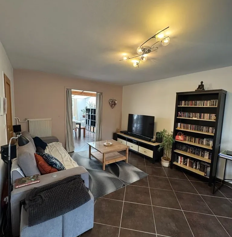 Charmante maison de 105 m² avec jardin, véranda et garage à Haulchin 