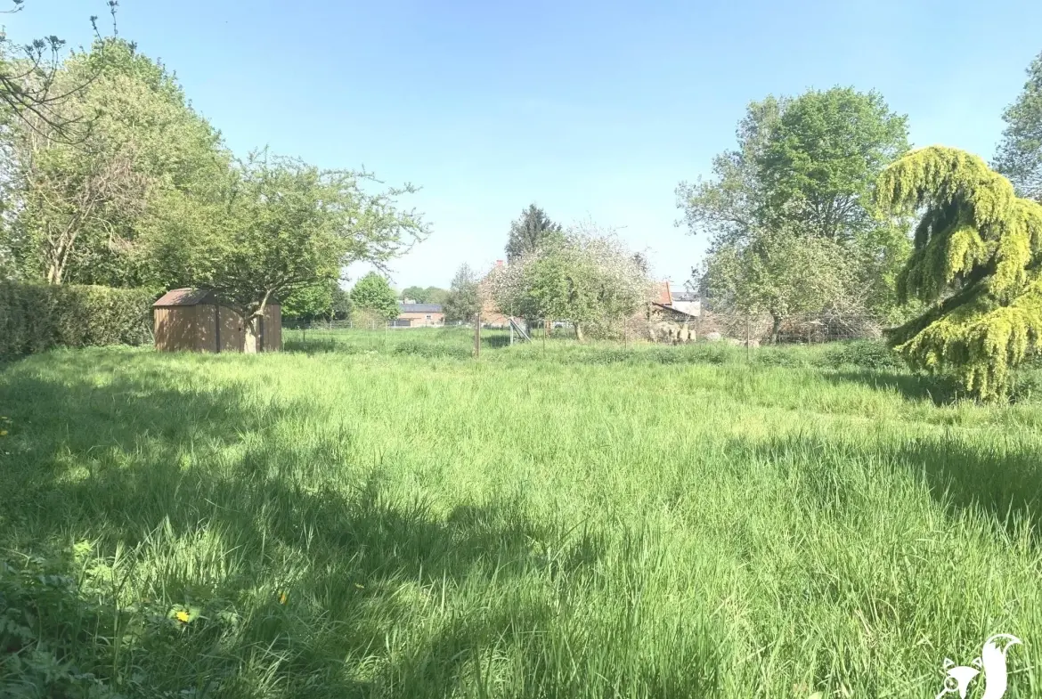 Terrain constructible à Bantigny avec façade de 46 mètres 
