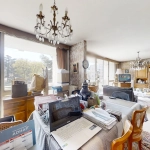 Appartement T5 à rénover avec balcon et garage à Saint-Étienne