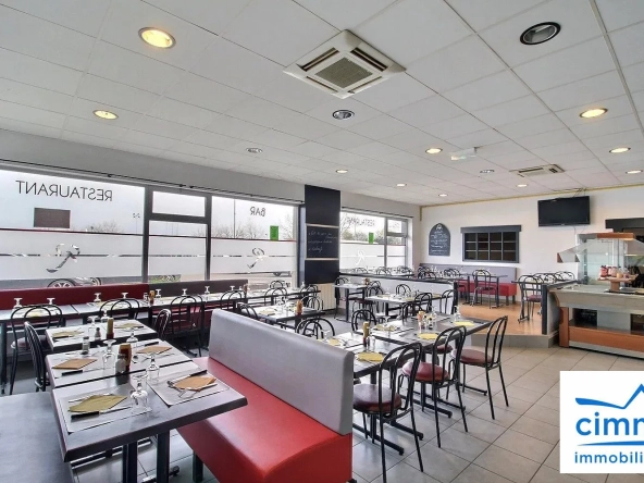 Restaurant avec 110 places et terrasse à vendre près de Rennes